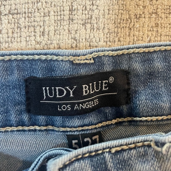 Judy Blue Light Wash Size 5 Jeans - Picture 3 of 6